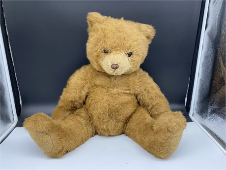 1986 LIMITED EDITION COLLECTORS CLASSICS TEDDY BEAR
