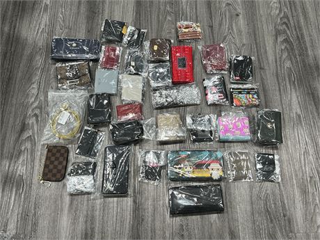 LOT OF NEW WALLETS / SMALL HAND BAGS