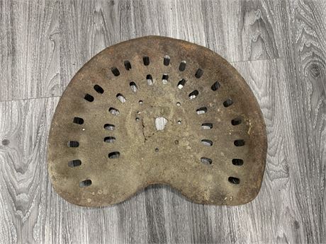 ANTIQUE TRACTOR SEAT (17.5” wide)