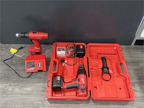 MILWAUKEE CORDLESS POWER DRILLS WITH BATTERIES, CHARGERS & CASE