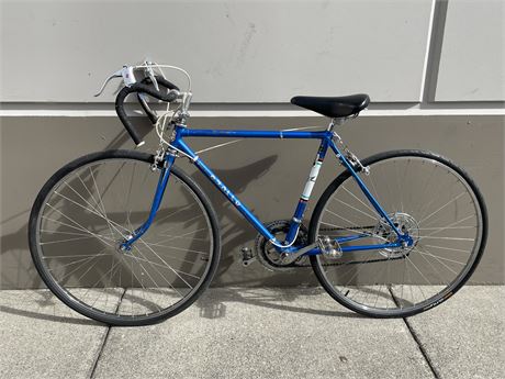 1970’S COLLECTOR BIKE APOLLO 10 SPEED - MADE IN JAPAN