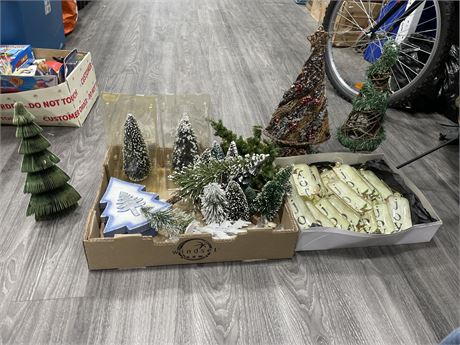LOT OF VINTAGE / COLLECTABLE CHRISTMAS TREES, ORNAMENTS, ETC