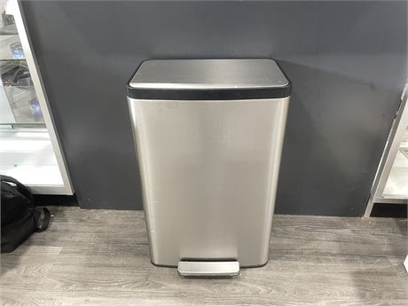 KOHLER SOFT CLOSE STAINLESS STEEL TRASH CAN 17”x11”x27”