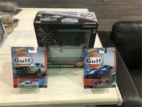 3 NEW GREENLIGHT\HOT WHEELS COLLECTABLE TOYS