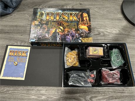 RISK LORD OF THE RINGS GAME - AS NEW