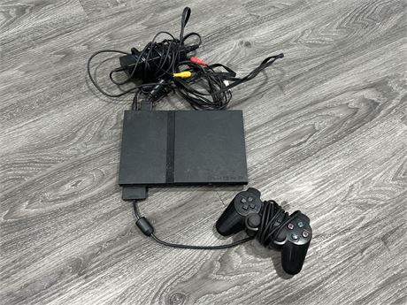 PLAYSTATION 2 CONSOLE W/CONTROLLER - POWERS UP