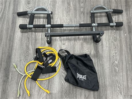 HOME PULL UP BAR & FITNESS BANDS