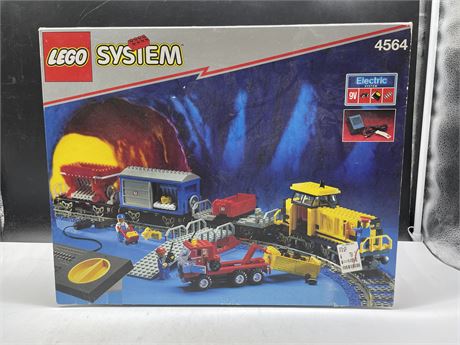 VINTAGE 1999 LEGO 4564 TRAIN SET