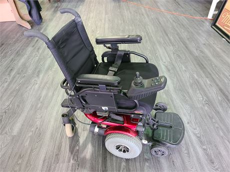 JAZZY 1103 ULTRA MOBILITY SCOOTER (Working dead battery)
