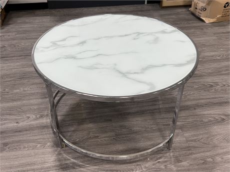 CHROME W/GLASS TOP COFFEE TABLE (3ft wide)