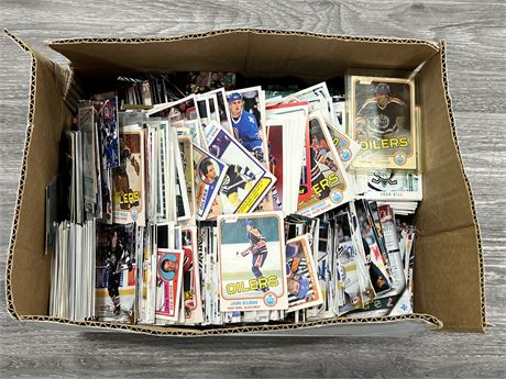 LARGE BOX OF MISC NHL CARDS