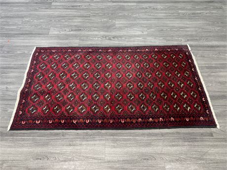 ANTIQUE PERSIAN HAND KNOTTED AREA CARPET - 69”x39”