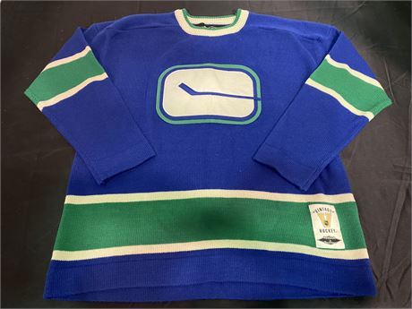 VANCOUVER CANUCKS SWEATER