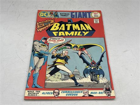 BATMAN FAMILY GIANT #1