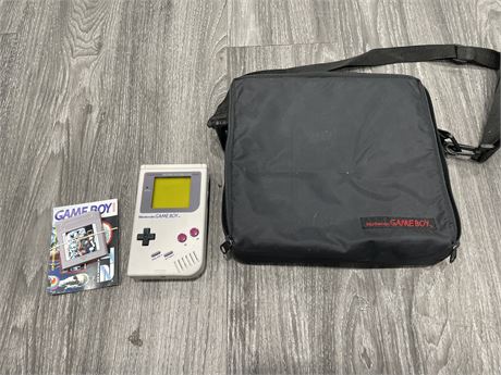 GAMEBOY WITH CARRYING CASE & T2 GAME (BATTERY PACK IS CORRODED)