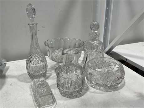 5 PIECES OF QUALITY CRYSTAL & GLASS ELEVATED BOWL
