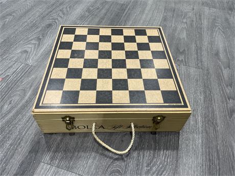 PORTABLE CHESS SET WITH CLAY CHESS PIECES