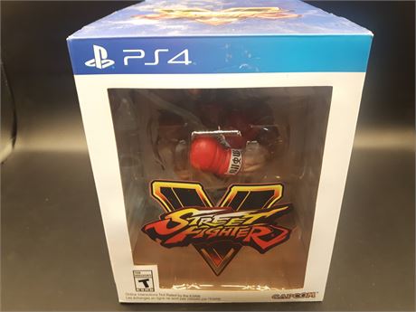 MINT - STREET FIGHTER V COLLECTORS EDITION - PS4
