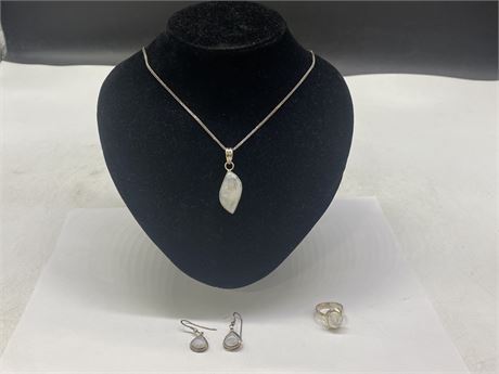 925 STERLING MOONSTONE NECKLACE (18”), EARRINGS & RING