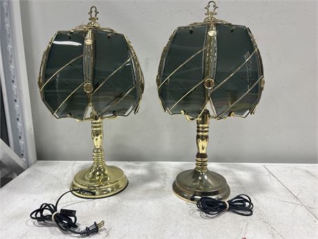 VINTAGE SMOKED GLASS BRASS TABLE LAMP PAIR - 21”