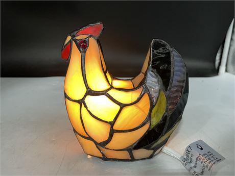 SMALL STAINED GLASS CHICKEN LAMP 6”