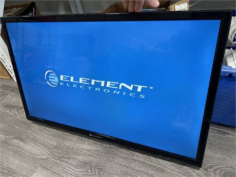 ELEMENTS 32” TV - WORKS, NO REMOTE - SCREEN HAS MINOR MARKS