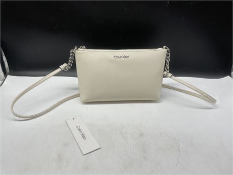 (NEW WITH TAGS) CALVIN KLEIN PURSE (9”x6”)