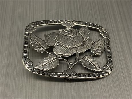 LARGE ART DECO SILVER FLORAL BROOCH