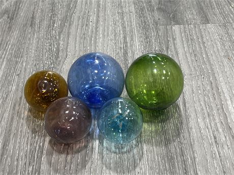 5 VINTAGE GLASS FISHING FLOATS - LARGEST IS 3” DIAM.