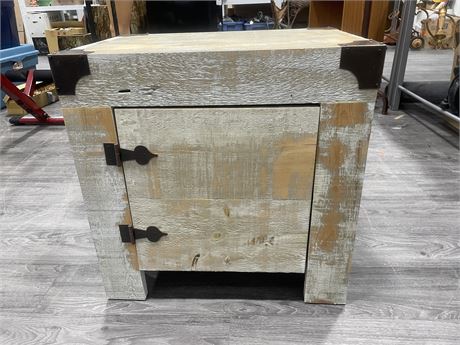 DISTRESSED WOODEN SIDE TSBLE FARIE CABINET 24”x18”x24”