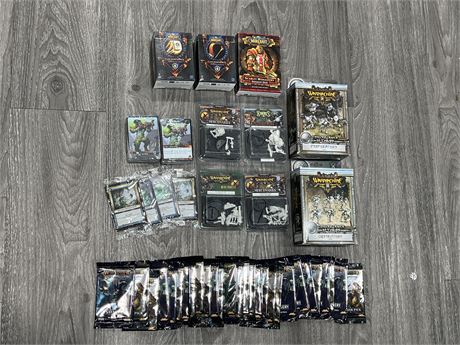 LOT OF MOSLTY SEALED NEW WARHAMMER BOOSTER PACKS, FIGURES & ECT