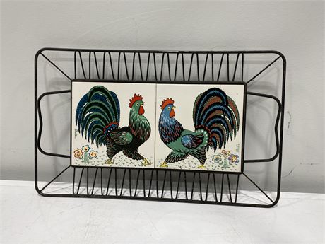 VINTAGE TILE / WROUGHT IRON ROOSTER MOTIF TRAY (17” wide)