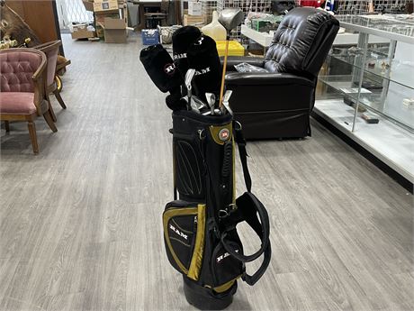 RAM GOLF BAG W/ RIGHT HANDED CLUBS