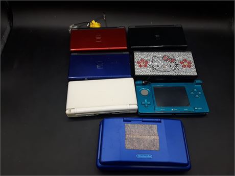 COLLECTION OF BROKEN DS CONSOLES - NEED REPAIRS