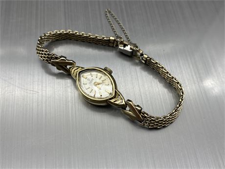 *APPRAISAL OF $3500* LADIES 14KT YELLOW GOLD TUDOR VINTAGE STYLE DRESS WATCH
