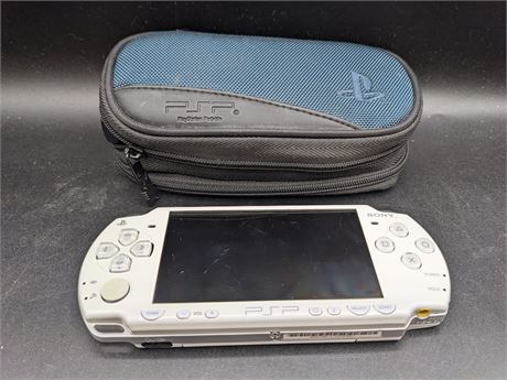 PSP CONSOLE - LIMITED EDITION WHITE 2000 MODEL - TESTED & WORKING