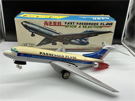 VINTAGE TIN LITHO AIRPLANE BATTERY OPERATED IN ORIGINAL BOX (18”X19.5”)