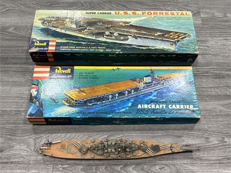 2 REVELL AIRCRAFT CARRIER AUTHENTIC MODEL KITS (1954/56) IN ORIGINAL BOXES