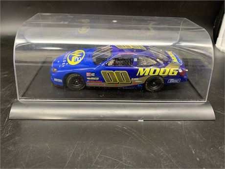 NEW RACING CHAMPIONS DIE CAST CAR