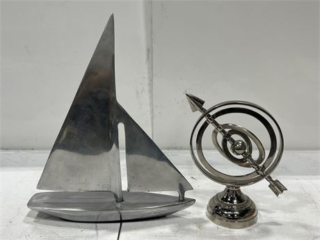 2 METAL DECORATIONS (Tallest is 15”)