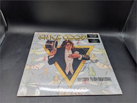SEALED - ALICE COOPER - LIMITED EDITION CLEAR VINYL