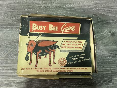 VINTAGE BUSY BEE BOARD GAME