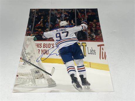 CONNOR MCDAVID SIGNED PICTURE 11”x14”