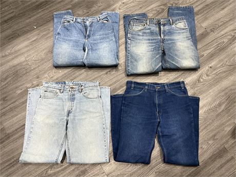 4 PAIRS OF 1990s JEANS - 3 LEVIS & 1 LEE