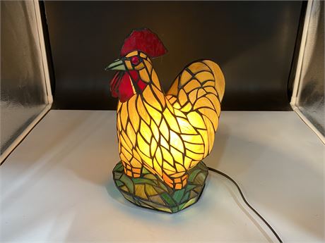 STAINED GLASS ROOSTER LAMP (Works, 14” tall)