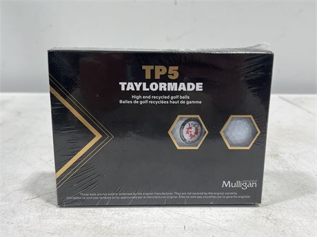 12 TP5 TAYLORMADE RECYCLED GOLF BALLS