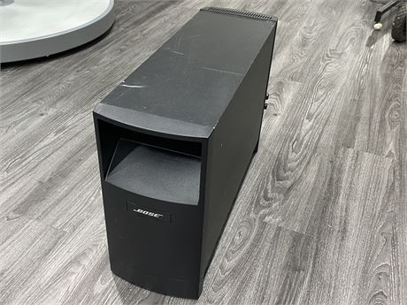 BOSE HOME ENTERTAINMENT SYSTEM (No cords)