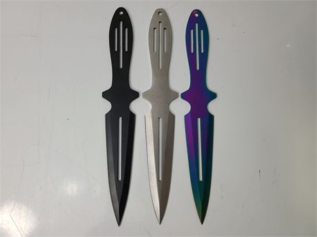 THROWING KNIVES