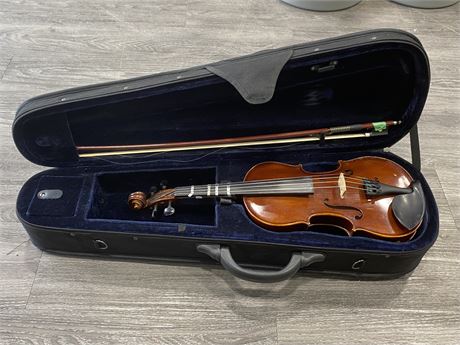 FRANZ HOFFMAN VIOLIN IN CASE W/BOW