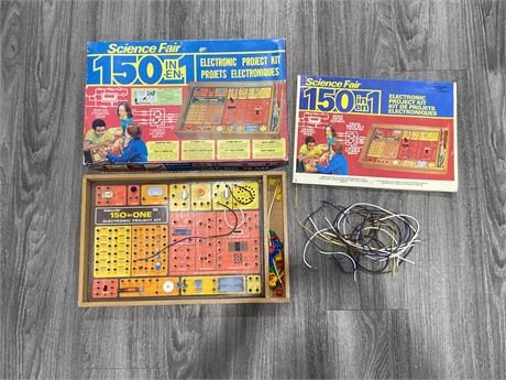VINTAGE SCIENCE FAIR 150 IN 1 ELECTRONIC PROJECT KIT